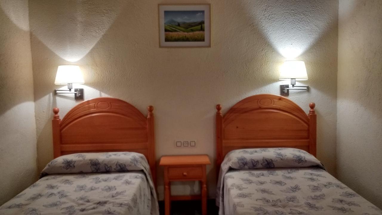 Ca L'Amadeu Otel Vilanova de Escornalbou Dış mekan fotoğraf