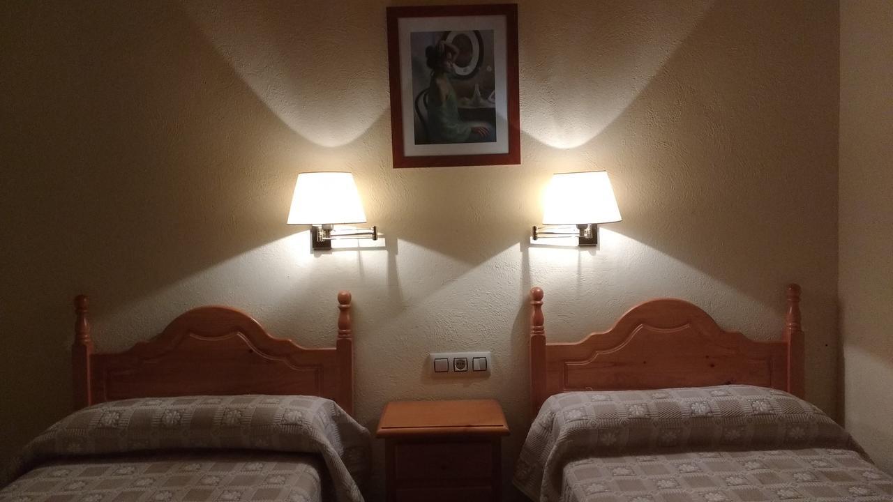 Ca L'Amadeu Otel Vilanova de Escornalbou Dış mekan fotoğraf