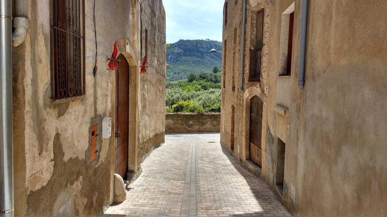 Ca L'Amadeu Otel Vilanova de Escornalbou Dış mekan fotoğraf